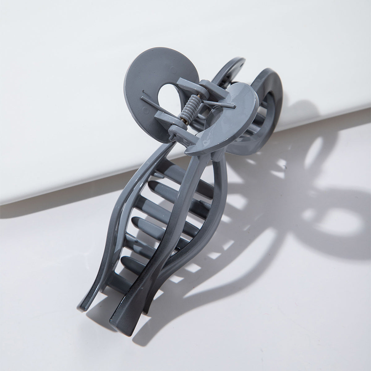 1PC 13cm Simple & Versatile Hollow Streamer Bow Claw Clip